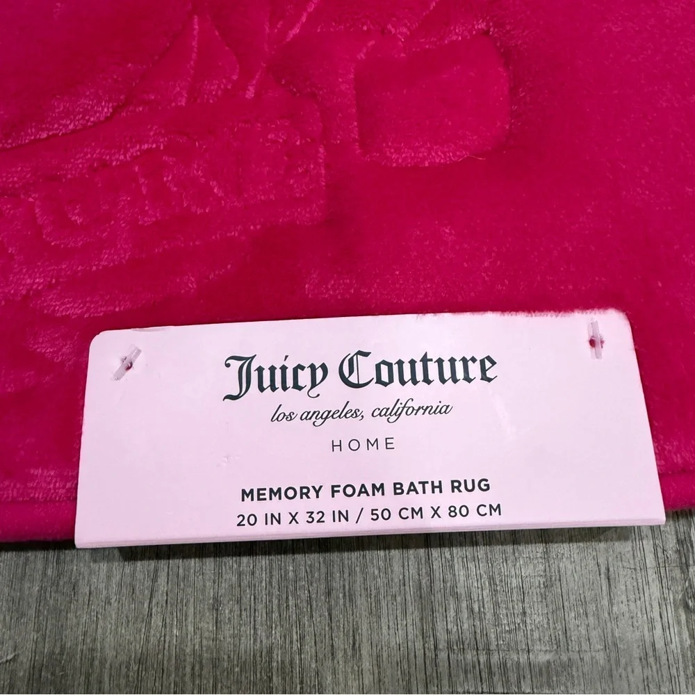 NEW Juicy Couture Hot Pink‎ Memory Foam Bath Rug Embossed Crown Crest Logo 20x32